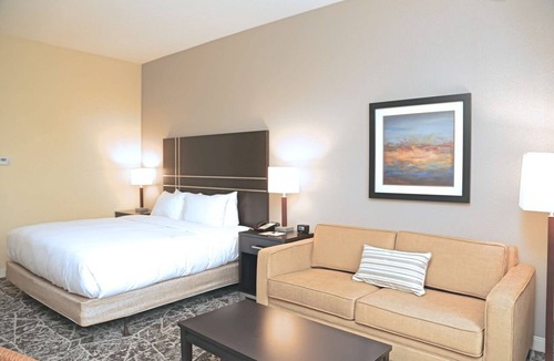 Rockland Hotel | DoubleTree by Hilton Boston - Rockland