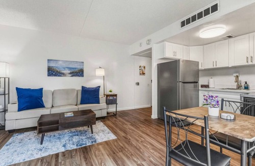 Downtown Honolulu Apartment | Downtown Honolulu Condo | AC W/D Parking