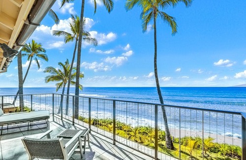 Downtown Lahaina Condo | Easy Accessible Oceanfront Luxury Townhome in Puamana