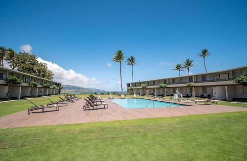 Kahului House | Family & Friends Getaway! 4 Comfortable Units, Minutes Iao Valley State Park!
