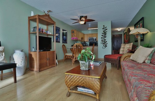 Kihei Condo | Fantastic 1-bedroom Maui condo in Kihei, Beach Access, A/C, Pool, Prime Location