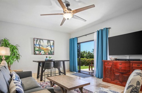 Historic Kailua Village House | Fantastic Hawaii Getaway! 2 Garden View Units, 2 Pools, Minutes to Keauhou Bay