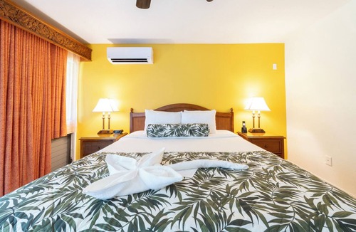 Princeville Hotel | Four 1BR Condos w/Beach Gear + Pool & Jacuzzi + Fire Pits | Free Parking