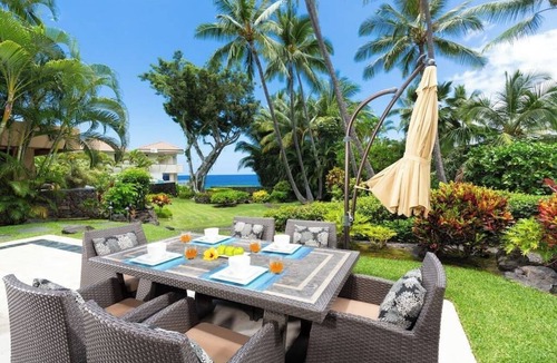 Kailua-Kona Villa | Gated Oceanfront Kona Villa w/Pool, AC & Tennis | Sunset Views | Steps from .