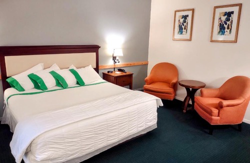 Enumclaw Hotel | GuestHouse Inn Enumclaw