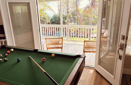 Hakalau House | Hakalau, Hilo- Big Island Luxury - 3000+ SqFt. 4 Bed 4 Bath. Beach Close.