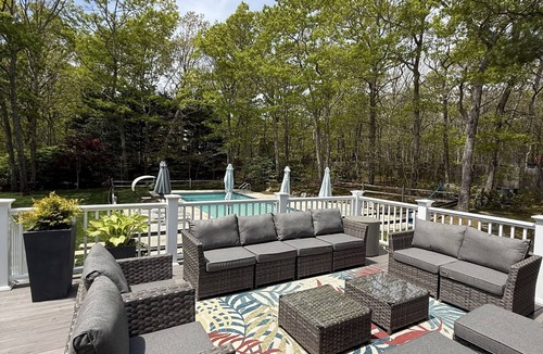 Hampton Bays House | Hampton Bays 6 bed/5 bath large secluded property