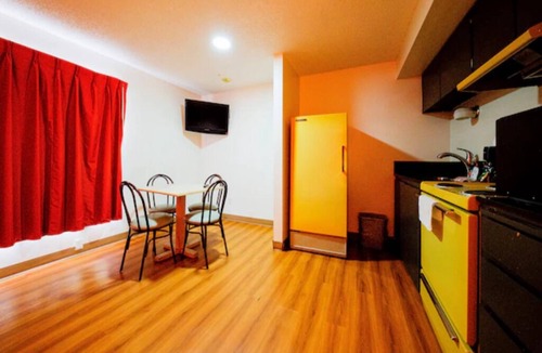 Hermiston Hotel | Hermiston Room for Families & Pros — Near Shops, Easy Free Onsite Parking Nearby