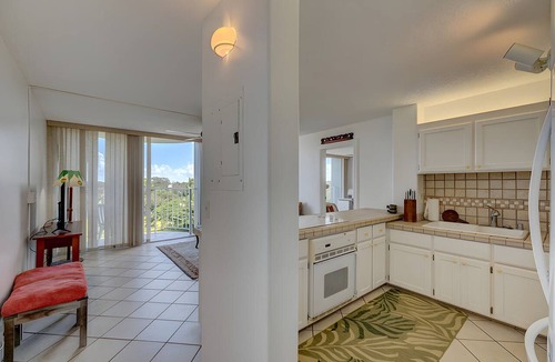 Hilo Condo | Hilo Lagoon Centre - 4BR Condos - Sleeps 12