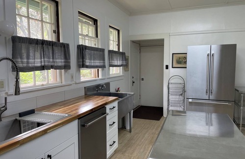 Makawao House | Historic 5-Bedroom Home in Upcountry Maui