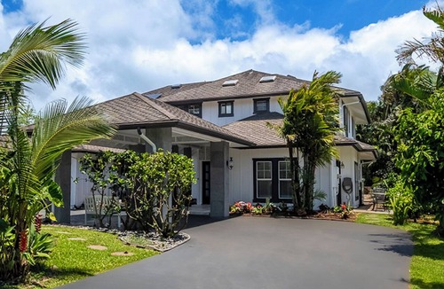 Princeville House | House with AC, Theater Room, Pool, Built in speakers