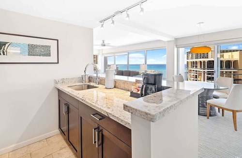 Waikiki Condo | Ilikai 4BR for 12 - Ocean and Marina Views!