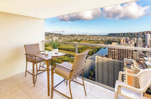Waikiki Condo | Island Colony studio w/pool & BBQ