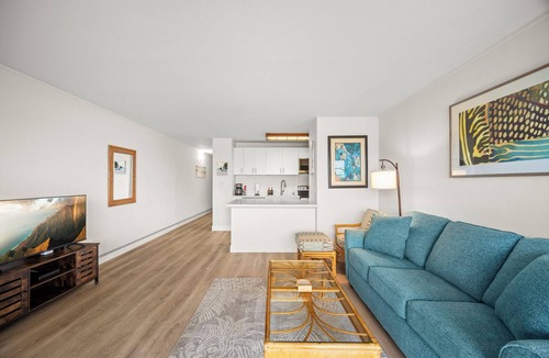Wailua Condo | Kapaa Shore Resort A101, Oceanfront, King Bed, Ground Floor, End Unit, AC