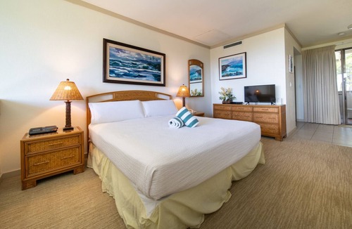 Kapalua Hotel | Kapalua Sanctuary: Nestled in Hawaii, Ocean view room in Lahaina with Pool