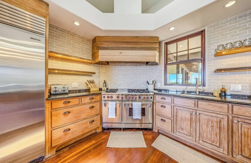 Princeville Villa | Kapiolani Ocean Villa: Pool, Spa & AC Sleeps 20+