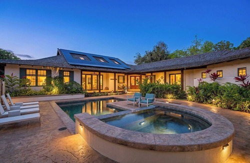 Princeville Villa | Kapiolani Ocean Villa: Pool, Spa & AC Sleeps 20+