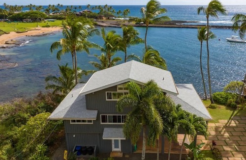 Poipu House | Kauai Bay House – Oceanfront w/A/C & PBAC