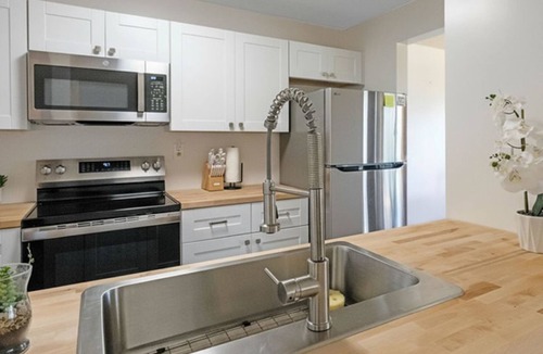Hanamaulu Condo | Kauai Beach Villas, Walk to beach, FREE PARKING