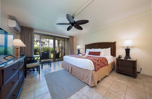 Princeville Hotel | Kauai's #2 Best Resort for Families | 2 Spacious Units with Pool & Full Kitchen!