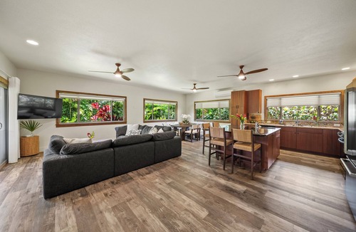 Pupukea House | Kaunala Retreat | 4BR Oasis w/Sauna, Lanai, Steps to Velzyland Beach