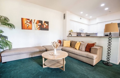 Ko Olina Condo | Ko Olina Coconut Plantation 3BR End-Unit Pool Views & Beach Walk