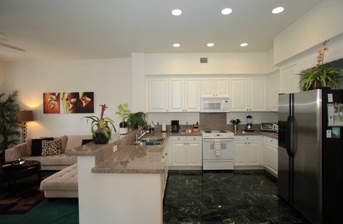 Ko Olina Condo | Ko Olina Coconut Plantation 3BR End-Unit Pool Views & Beach Walk