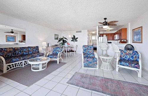 Historic Kailua Village Condo | Kolu Honu at Kona Ali'i- Stunning Beachfront Condo