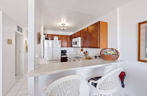 Historic Kailua Village Condo | Kolu Honu at Kona Ali'i- Stunning Beachfront Condo