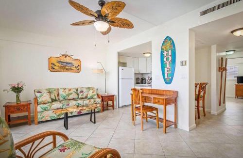 Historic Kailua Village House | Kona Plaza#218