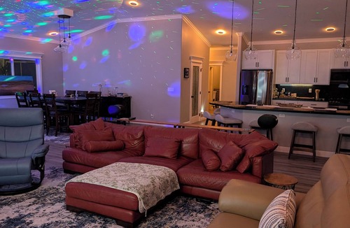 Keaau House | Large, 4B/2.5Bath, Cozy, Modern Oasis near Seacliff views. Central A/C. Pets OK.