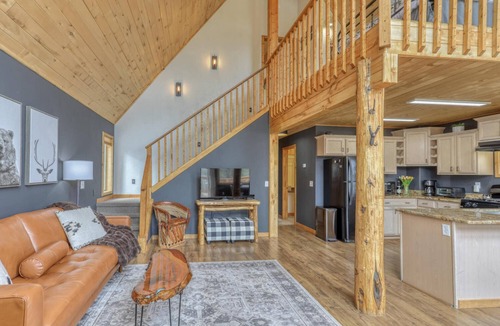 San Juan River Village House | Last-Min Summer Escape! 15% Off Your August Stay. Must Book By 8/17/26.
