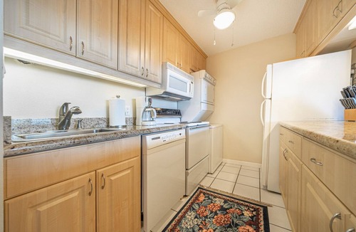 Kihei Condo | Last Minute Summer Sale ! - Enjoy sunsets - 6th floor 1 BD Kihei condo - 200.00