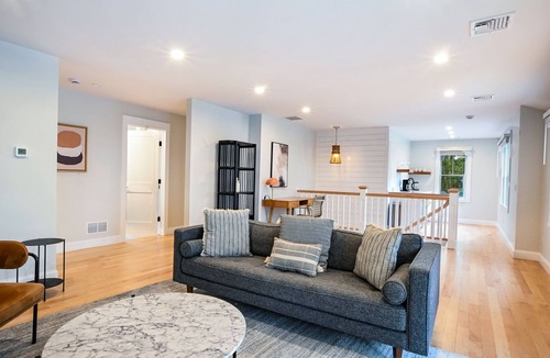 Centerville House | LUXURY Cape Cod escape on Wequaquet Lake
