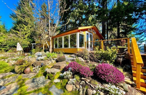 Squak Mountain Apartment | Luxury Forest Escape with Fire Pit and Waterfall and Private Decks Near Seattle