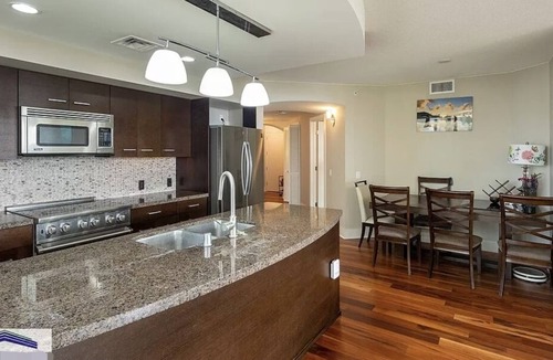 Waikiki Condo | Luxury modern condo in Waikiki