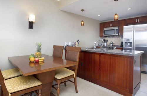 Honokowai Apartment | LUXURY mountain view resort condo with large private balcony