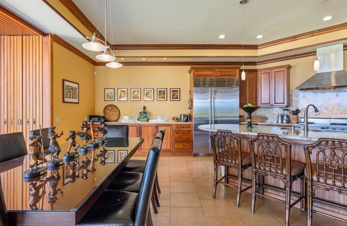Kamuela House | Luxury Townhome with AC Walking Distance to Mauna Kea and Hapuna Beach