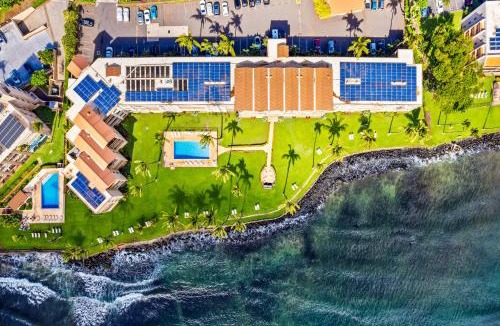 Wailuku House | Maui Oceanfront Condo Steps to the Sea