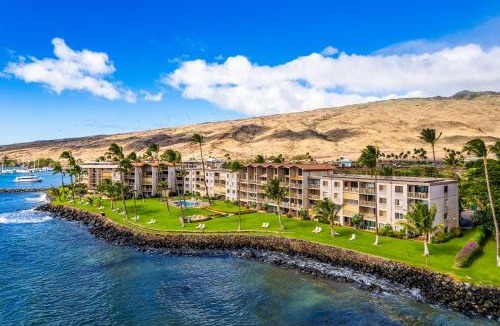 Wailuku House | Maui Oceanfront Condo Steps to the Sea