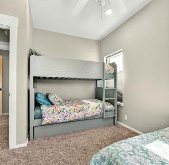 Medford House | Meadowsweet Farm- Sleeps 18, Outdoor Kitchen