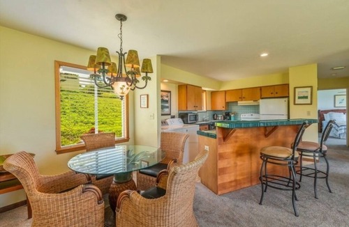 Princeville Condo | Mesmerizing ocean view -Hawaiiana Style walkout unit - whale and bird watching
