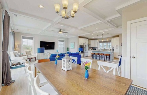 Frankford House | New, Tidal Walk Home w/High-Speed WiFi, Washer/Dryer, w/Shared Outdoor Pool