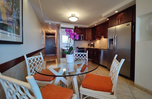 Kihei Condo | Newly Redecorated Ocean Front Condo
