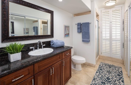 Diamond Head - Kapahulu - St. Louis Condo | Ocean front Condo