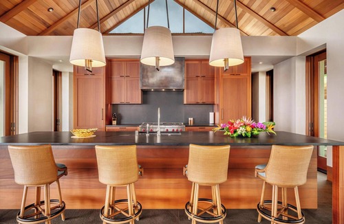 Poipu House | Ocean View Estate | Infinity Pool & Chef’s Kitchen | Hale Malie