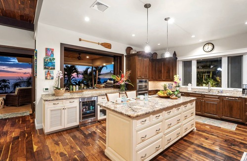 Kahaluu-Keauhou House | 🏖️Ocean View Kona Home | Saltwater Pool + Private Suites