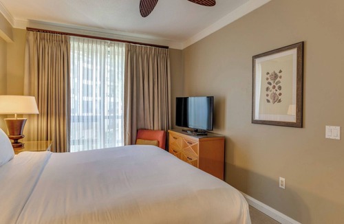 Honokowai Hotel | Oceanfront Maui Stay | 2 Bedroom Partial Ocean View near Lahaina Harbor