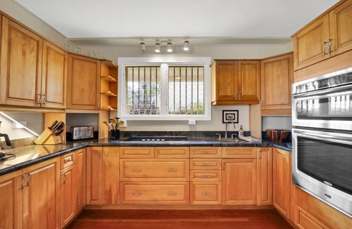 Waimanalo Beach House | Oceanfront Paradise in Waimānalo Stunning Views & Hawaiian Sunrises