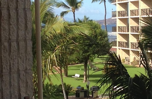 Kihei Condo | Oceanfront, Pool, Gym, Tennis, Hot Tub, Close to beach, Walk to shops!